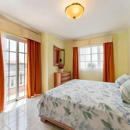 Overlooking Heated Pool Apartment