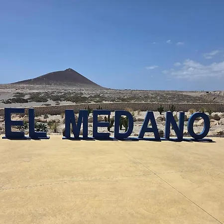 Overlooking Heated Pool * El Medano (Tenerife)